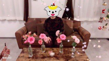 三日月プリンと花