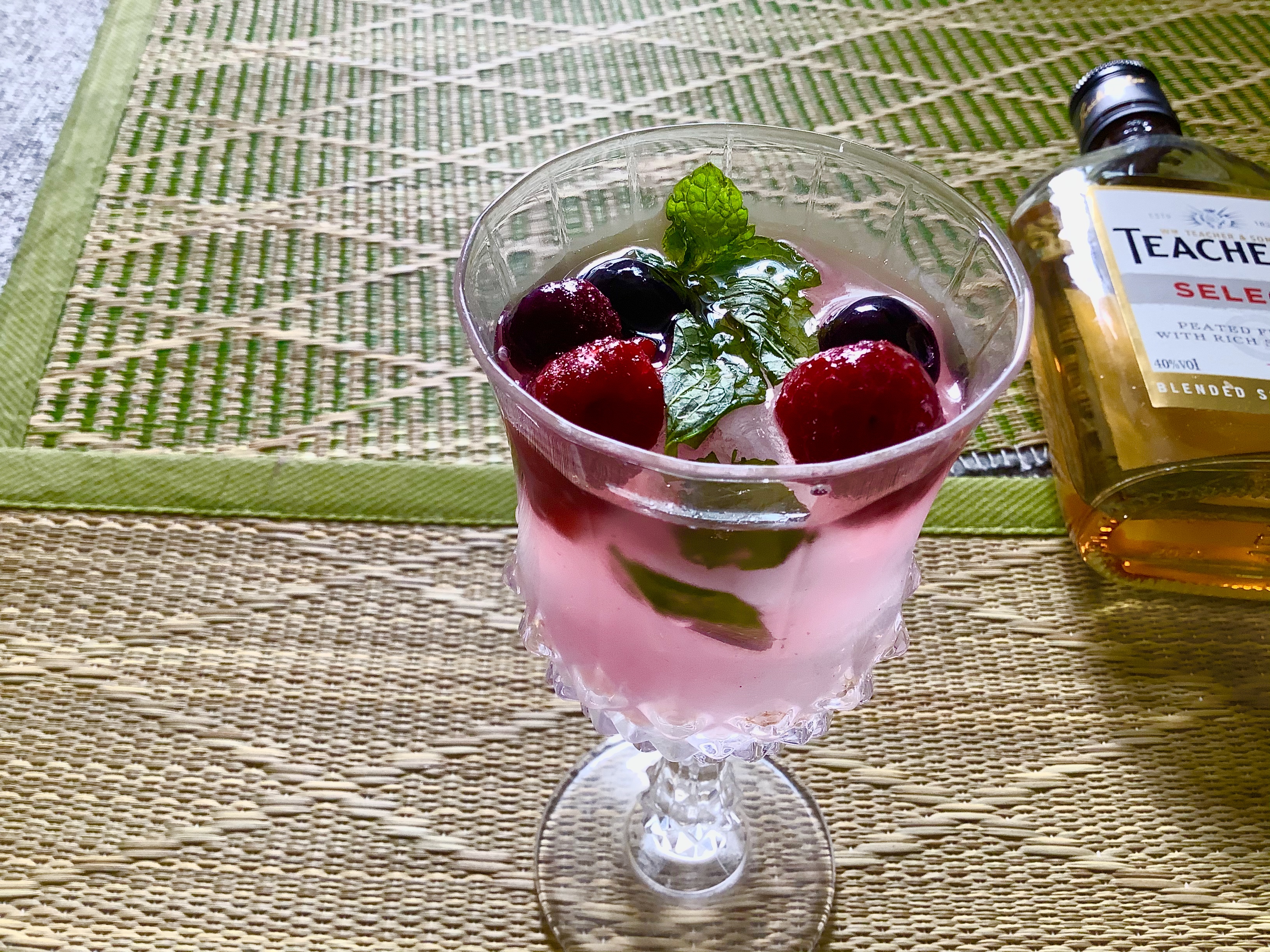 EFC53ECE-2BA3-4624-AFAF-7C97F59E847E