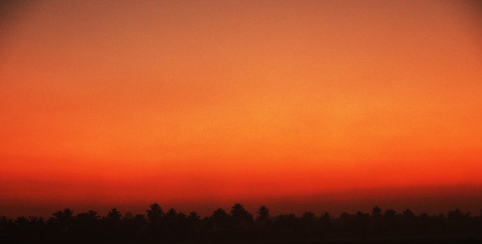 バックウォーターの朝焼け700
