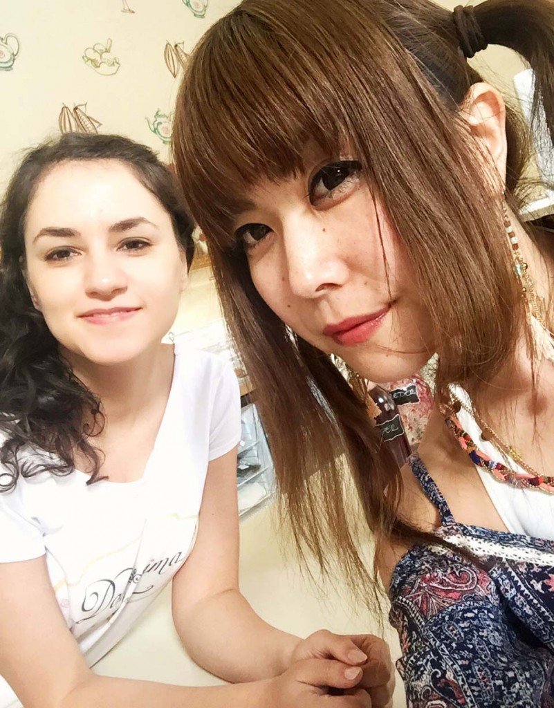 とまことケーキ娘