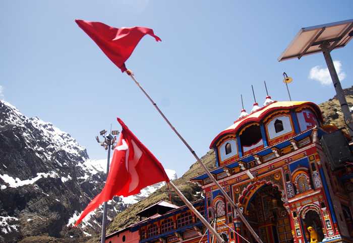 バドリナートの聖寺700