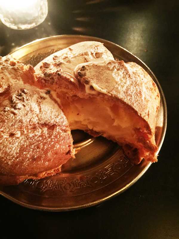 HUITシュークリーム２６００