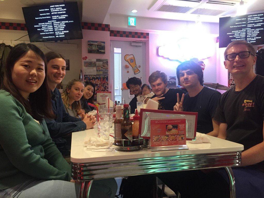 groupphoto_50sdiner1