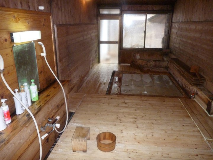 228275_10150577713480068_784805067_18444357_5218254_n