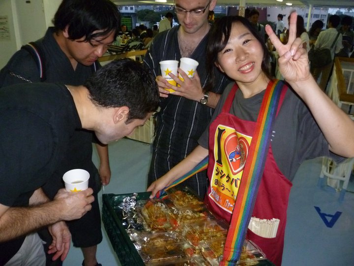 261884_241557379188803_100000036282354_1072024_981269_n