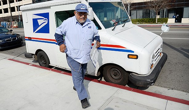 130405123411-usps-worker-620xa