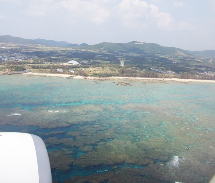 奄美空から珊瑚礁700