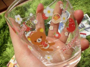 rirakkuma-cup- hand