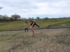 10173237_547224655396381_1730968424_n