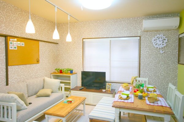 kako-DhXE6AEqbLAQW5YV